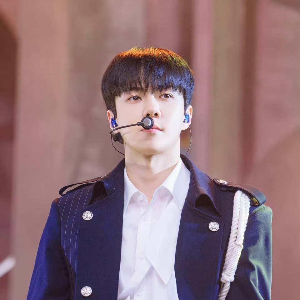 세훈 (EXO)의 비하인드 컷