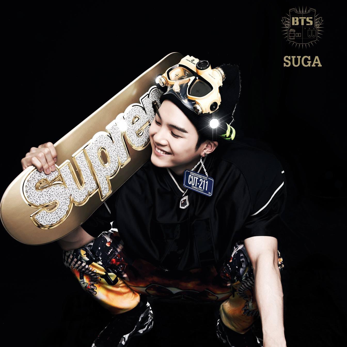 Foto aktivitas terbaru SUGA (BTS)