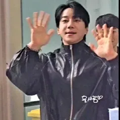 Recent activity shot of Hwang Chiyeol