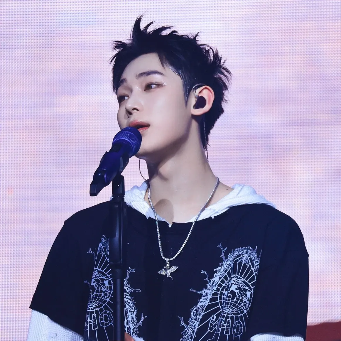 선우 (ENHYPEN)의 비하인드 컷