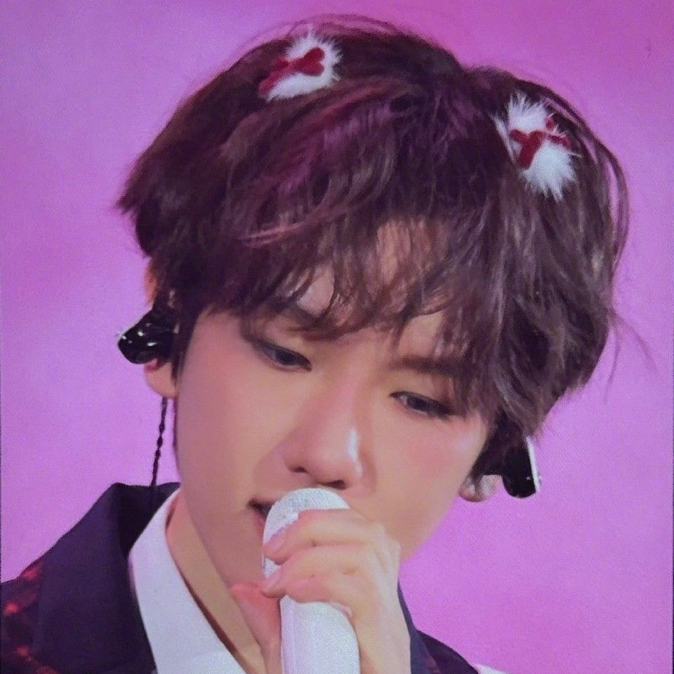 伯賢 (EXO)的最新活動照片