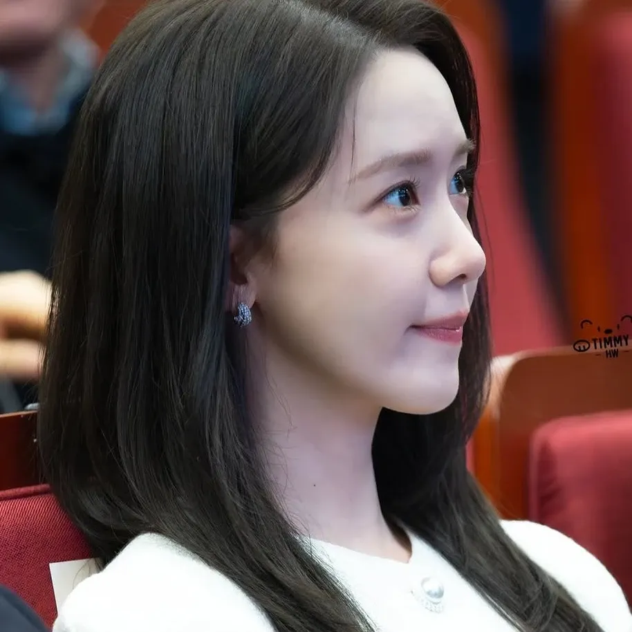 Foto terbaru Yoona (Girls' Generation)