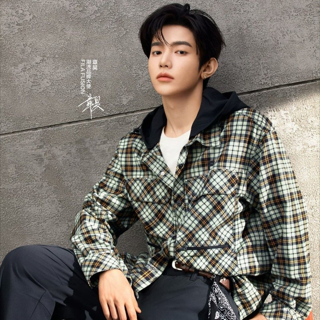 A moment captured by Zhang Hao (ZEROBASEONE)'s fan