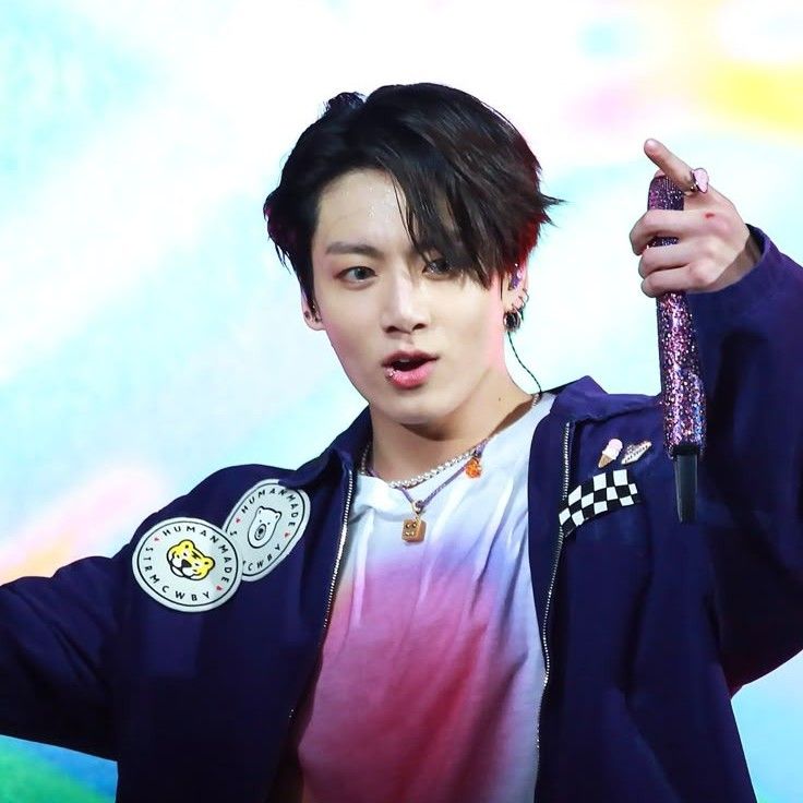 Momen yang diabadikan oleh penggemar Jungkook (BTS)