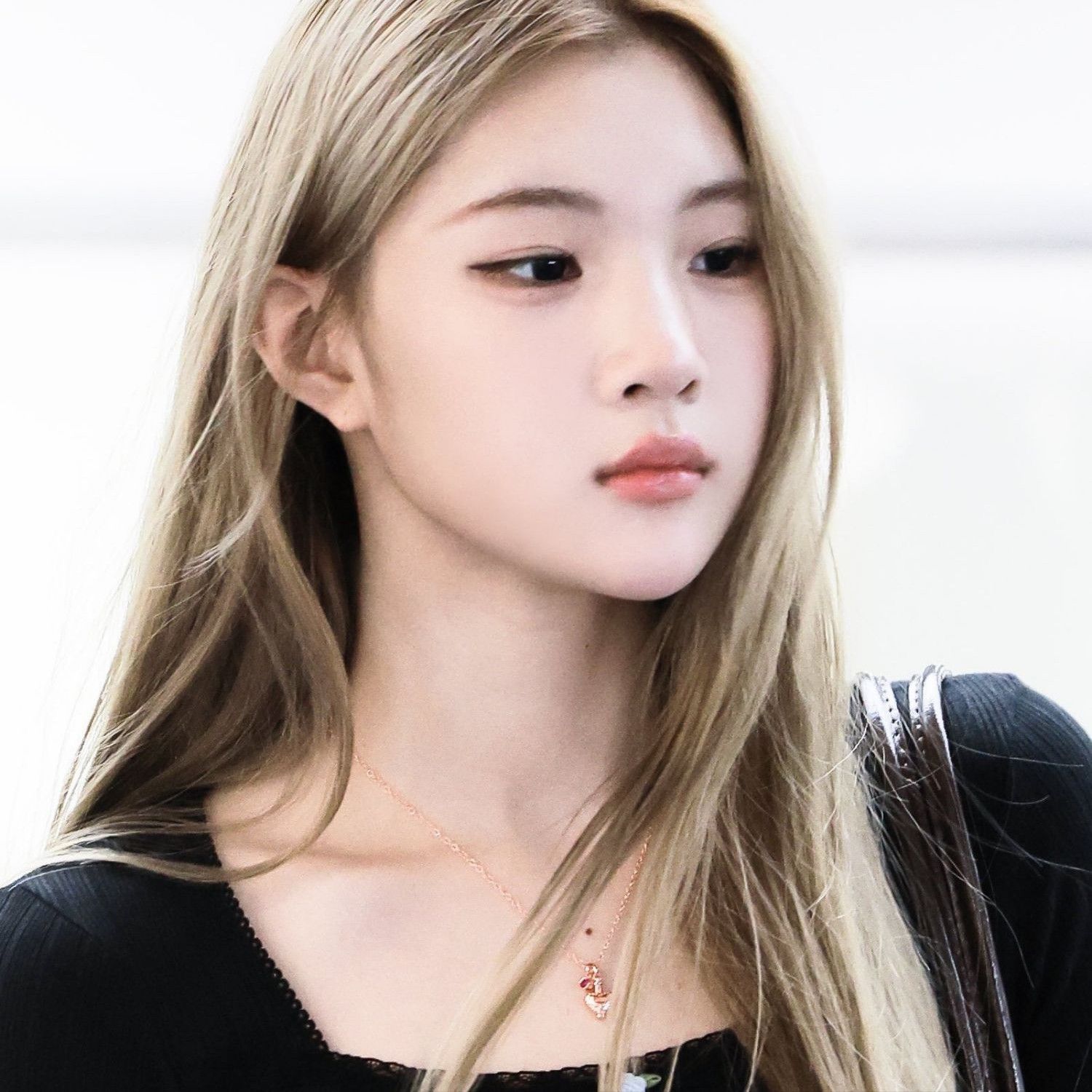 Recent activity shot of Juun (Hearts2Hearts)