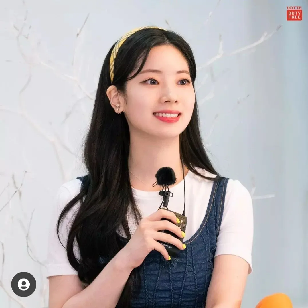 Foto terbaru Dahyun (TWICE)