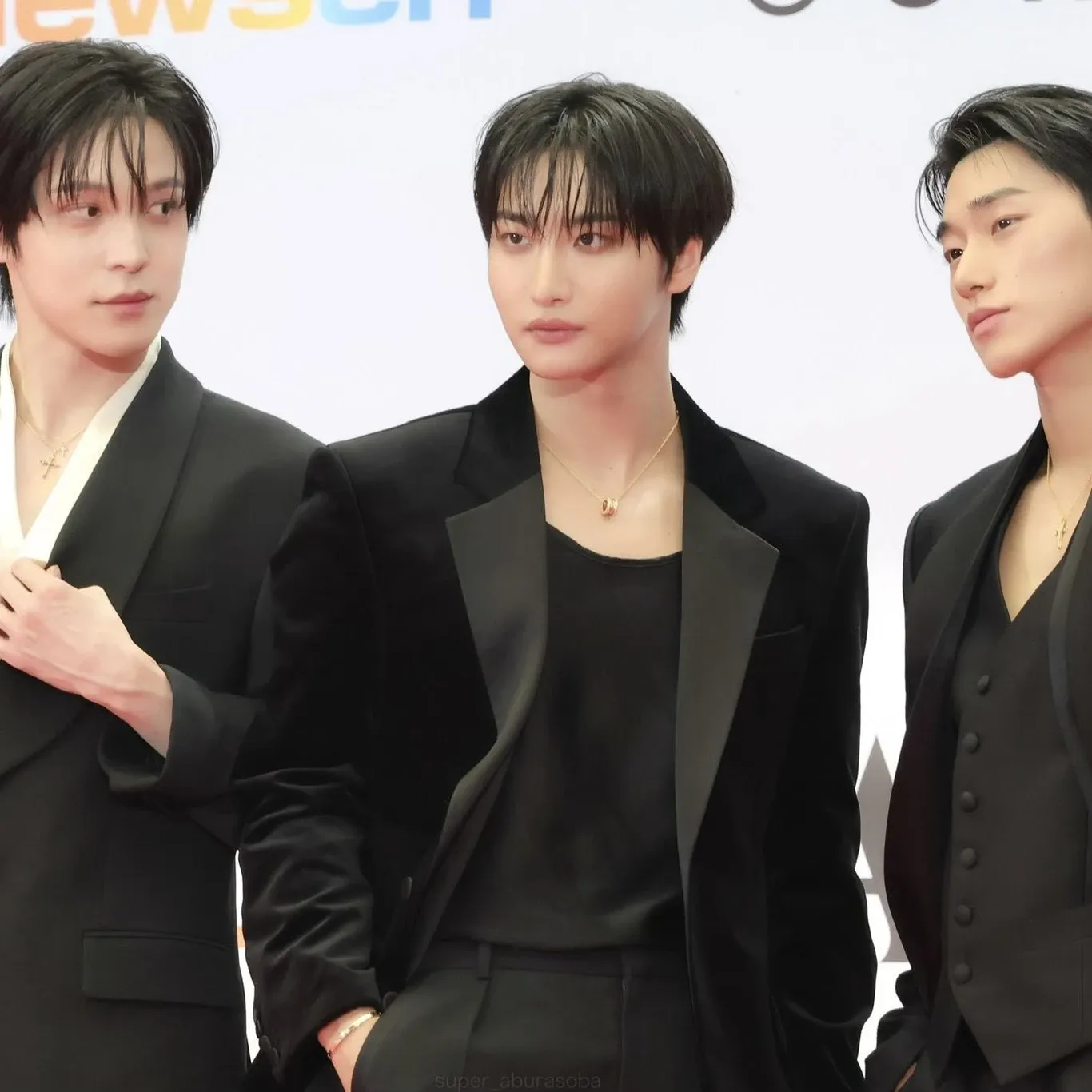 에이티즈의 비하인드 컷