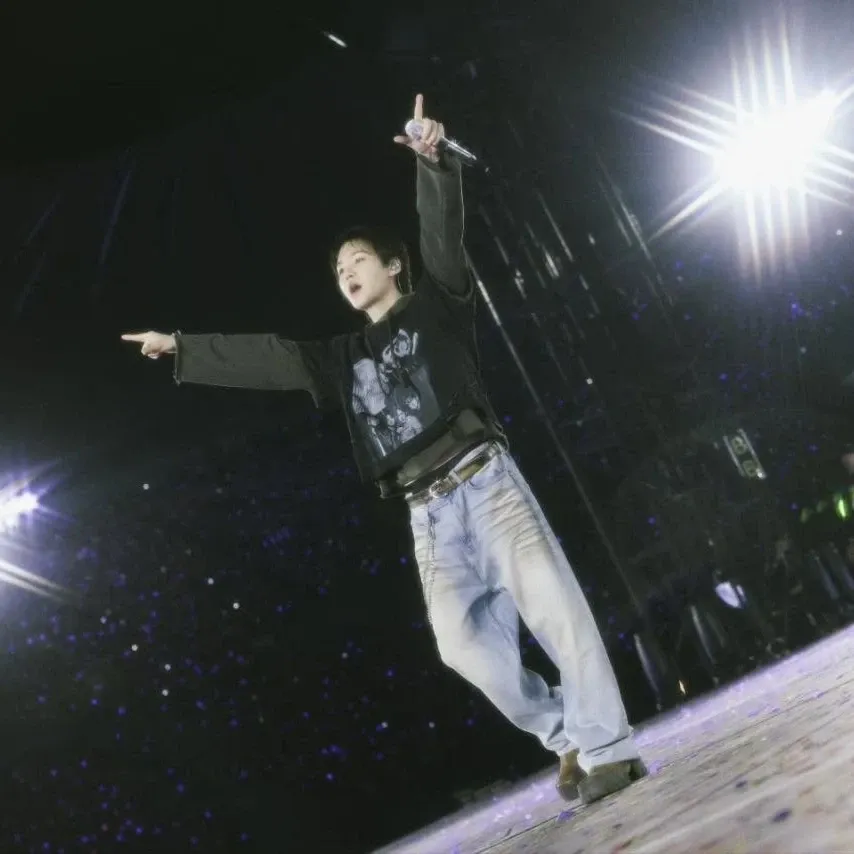 Potret di balik layar SUGA (BTS)