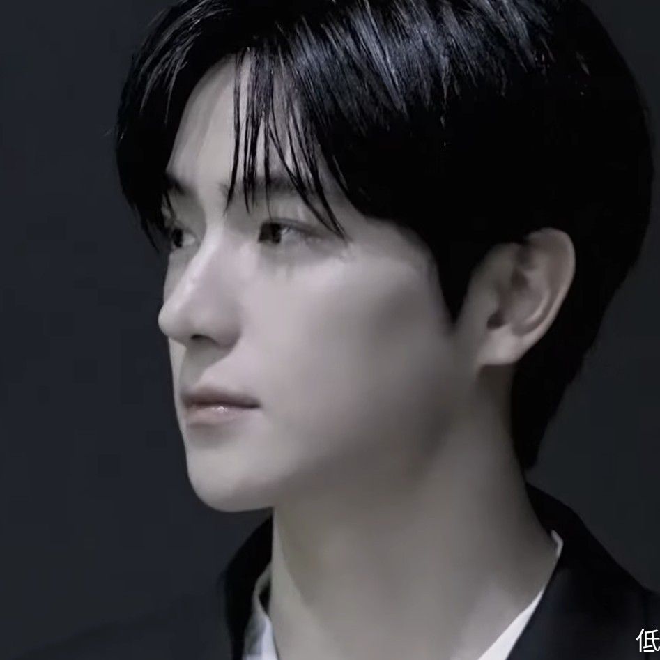 Behind-the-scenes cut of Hyunjae (THE BOYZ)