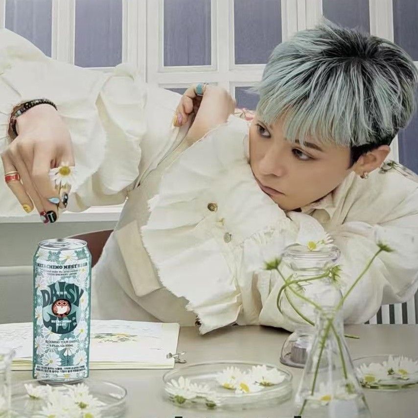 Behind-the-scenes cut of G-DRAGON (BIGBANG)