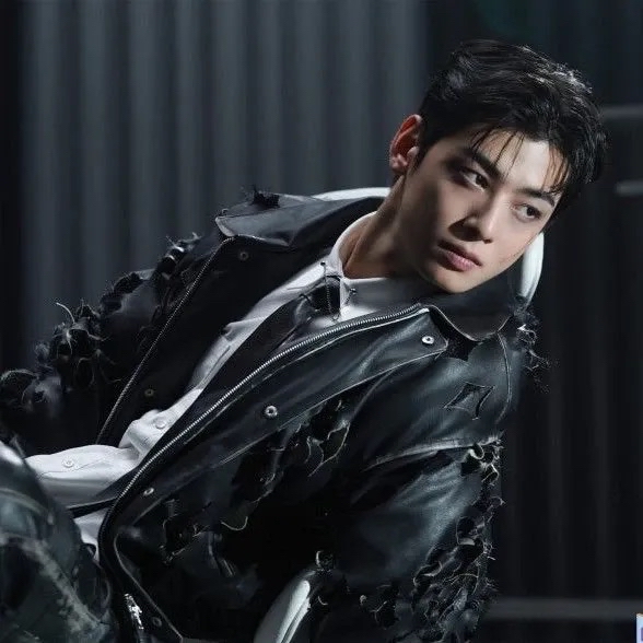 Recent activity shot of Eunwoo (ASTRO)