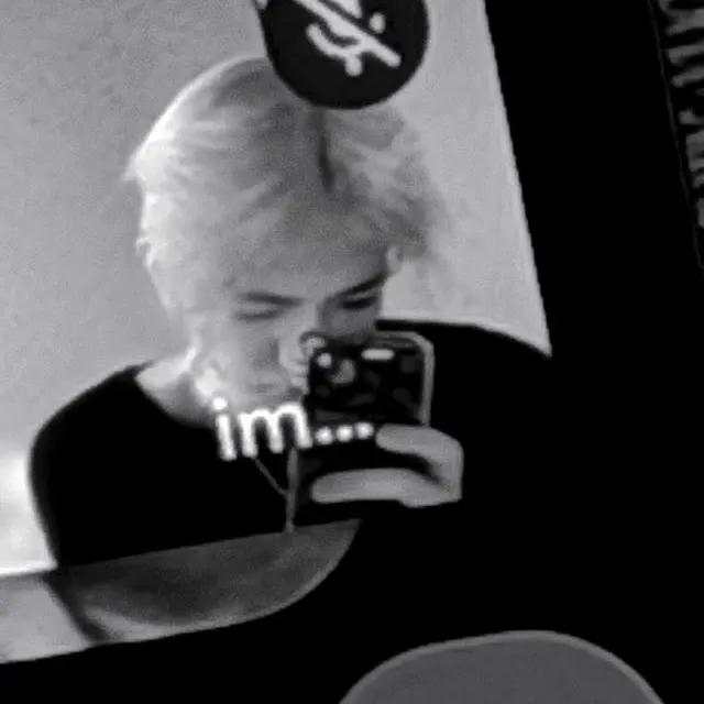 에반 최근 활동샷