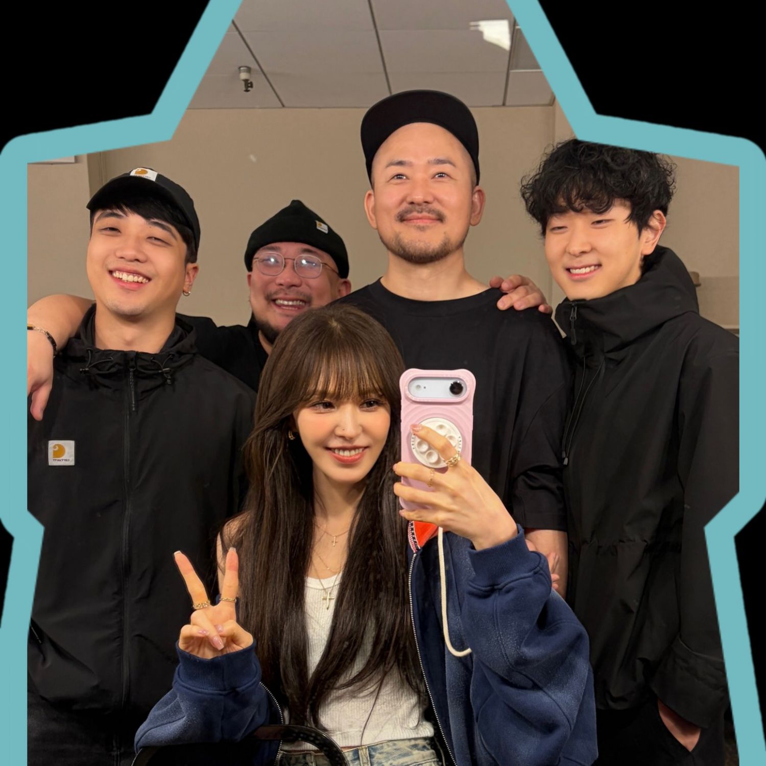 Behind-the-scenes cut of Wendy (Red Velvet)