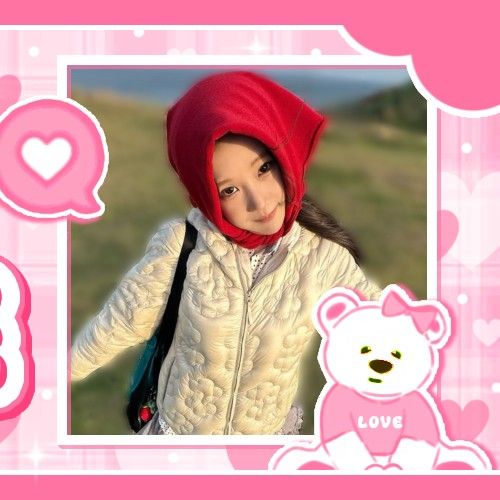 Recent activity shot of Joo E (MOMOLAND)