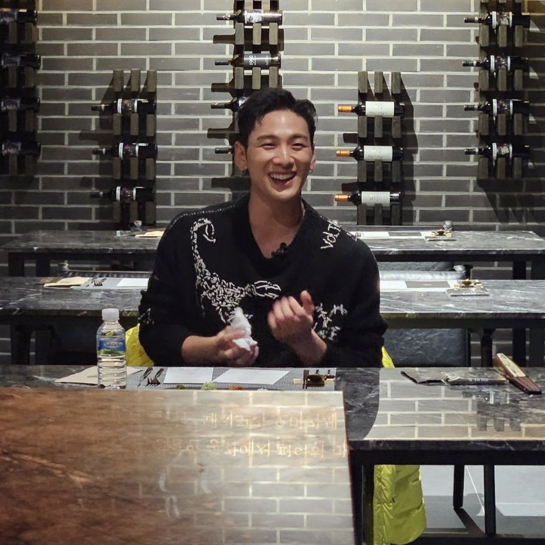 A moment captured by Baekho's fan