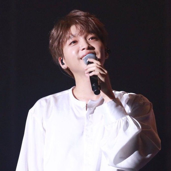 A moment captured by Jeong Sewoon's fan