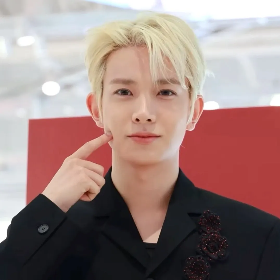 에반 최근 활동샷