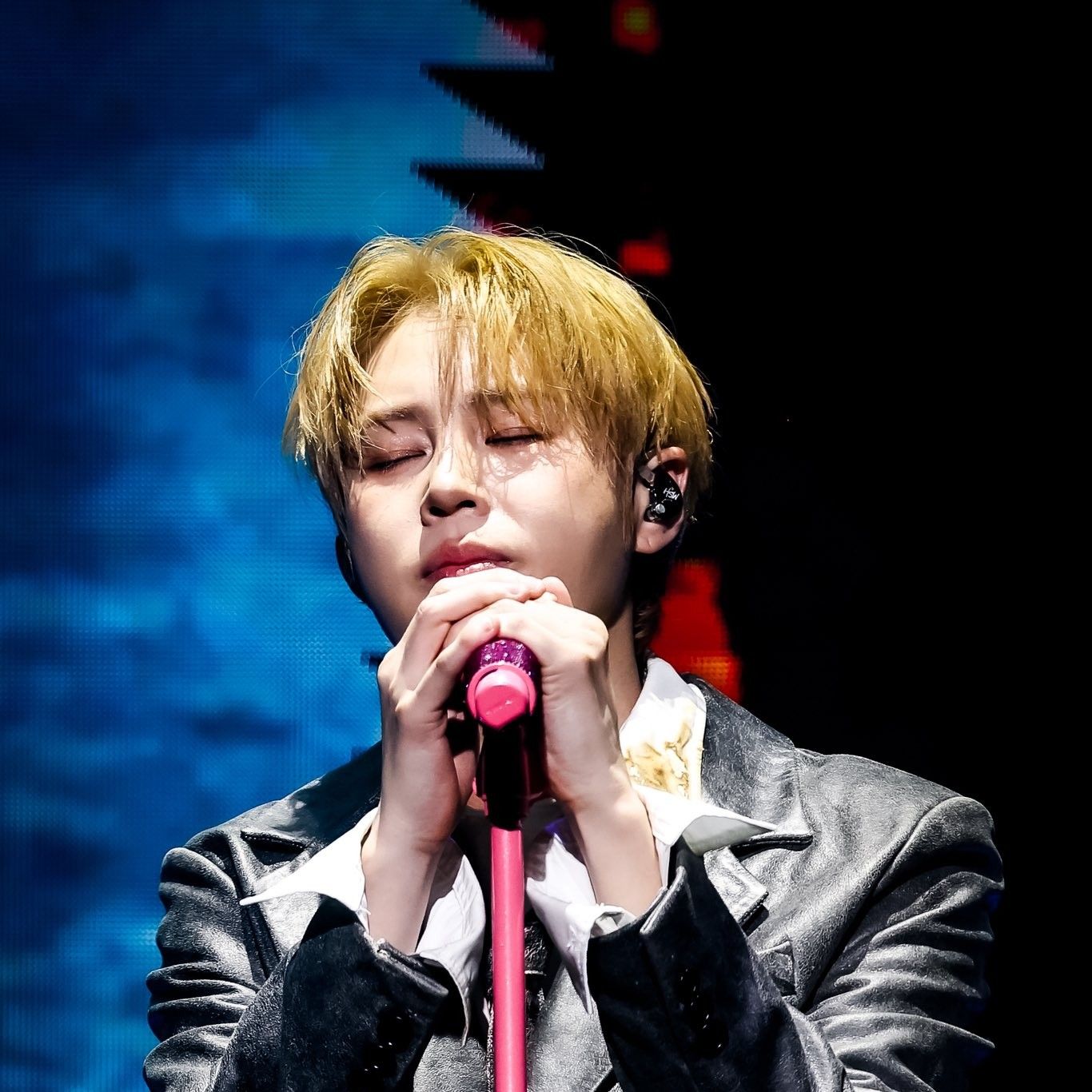 Latest photo of Ha Sungwoon