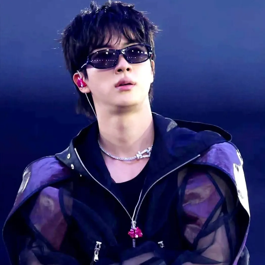 Foto terbaru Jin (BTS)