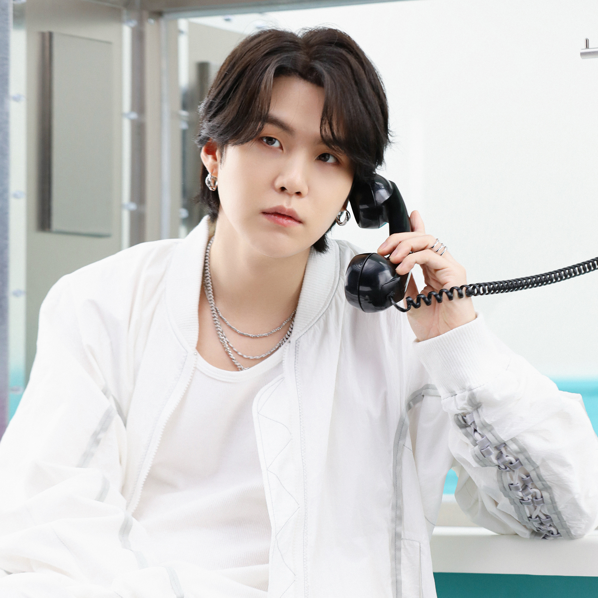 Foto aktivitas terbaru SUGA (BTS)