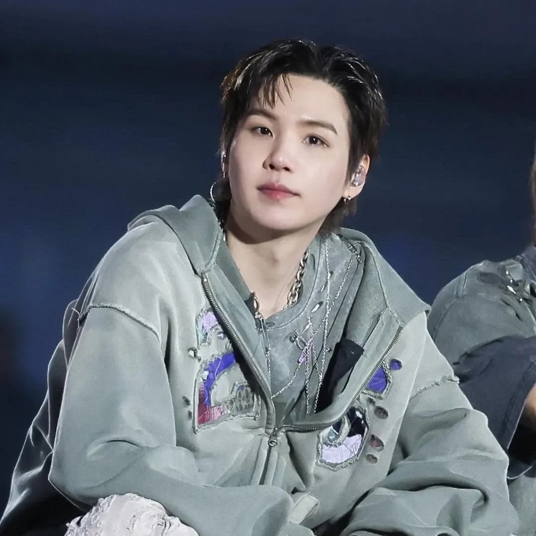 Potret di balik layar SUGA (BTS)