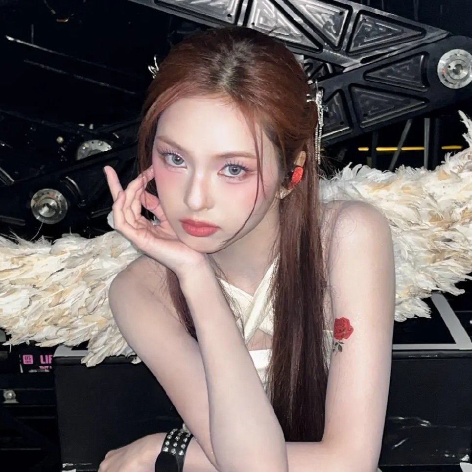 Behind-the-scenes cut of Chiquita (BABYMONSTER)