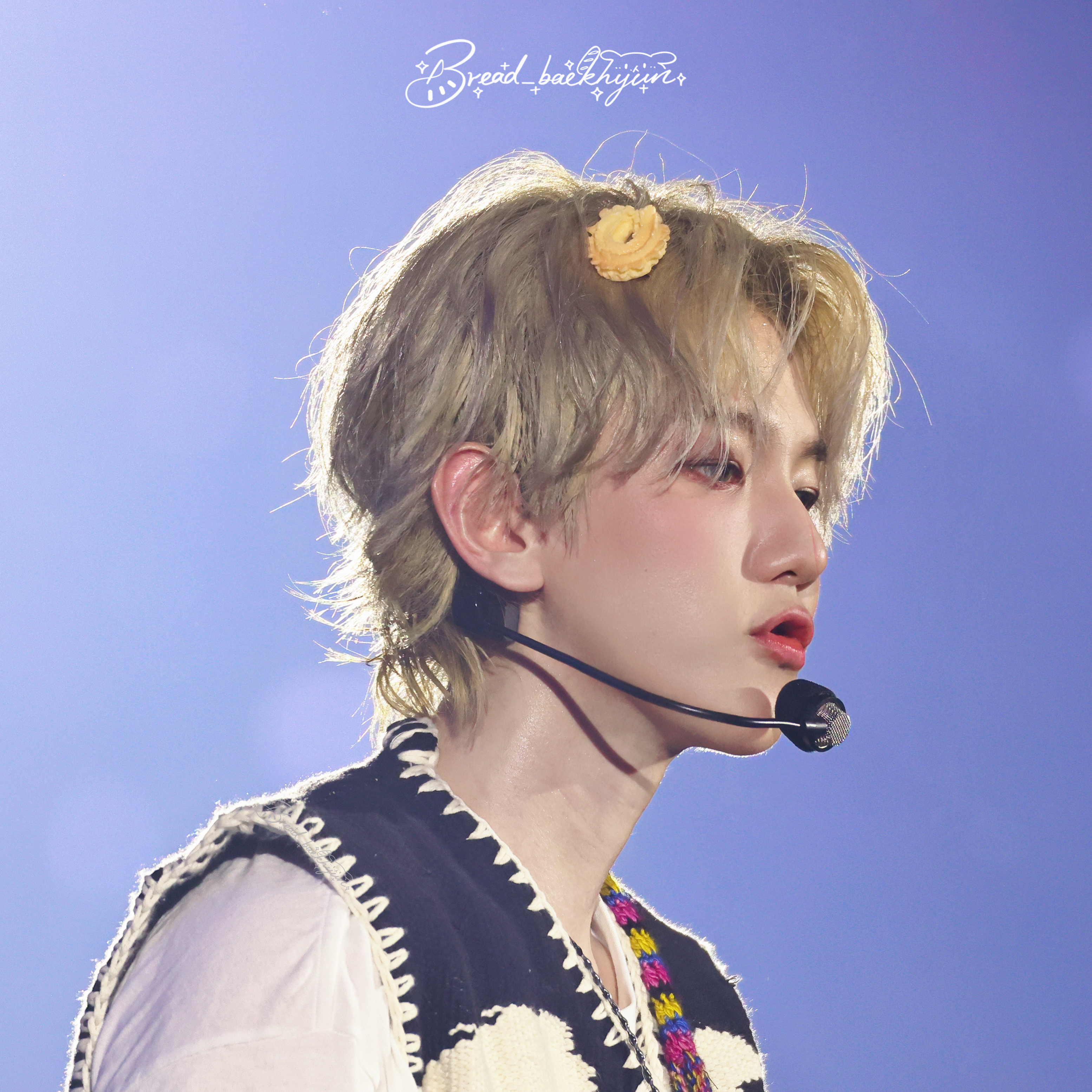 백현 (EXO)의 비하인드 컷