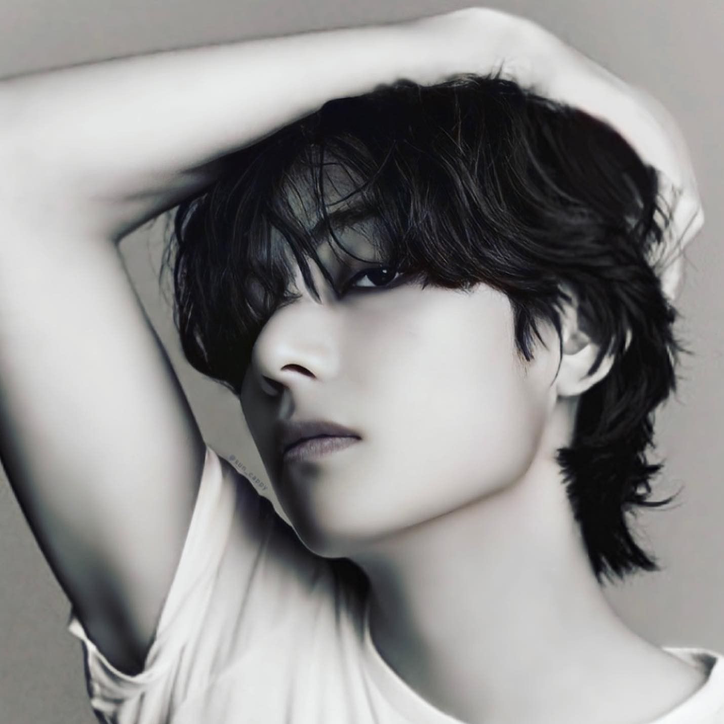 뷔 (방탄소년단)의 비하인드 컷