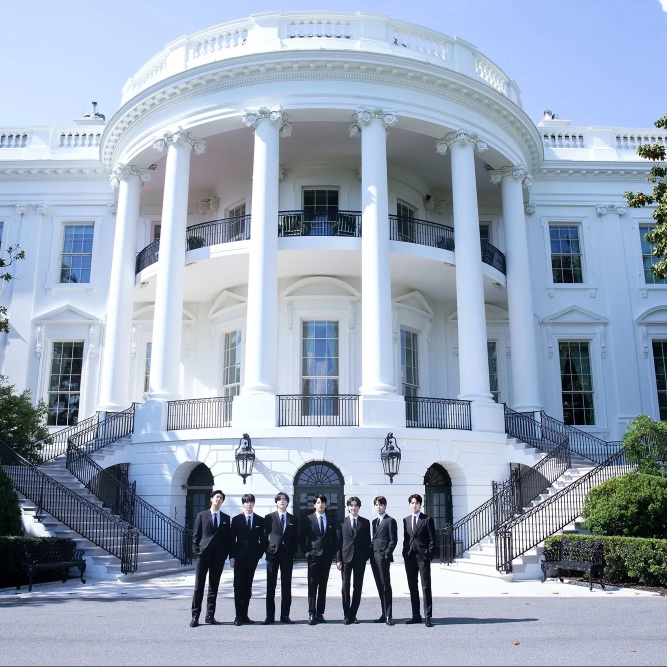 Behind-the-scenes cut of BTS