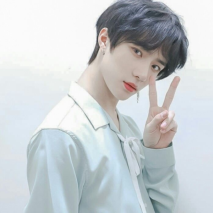 투모로우바이투게더의 비하인드 컷