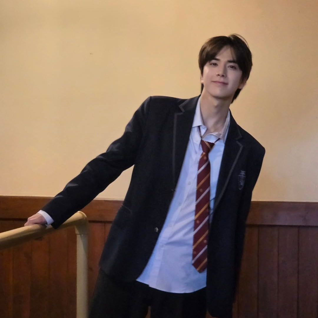 A moment captured by Younghoon (THE BOYZ)'s fan