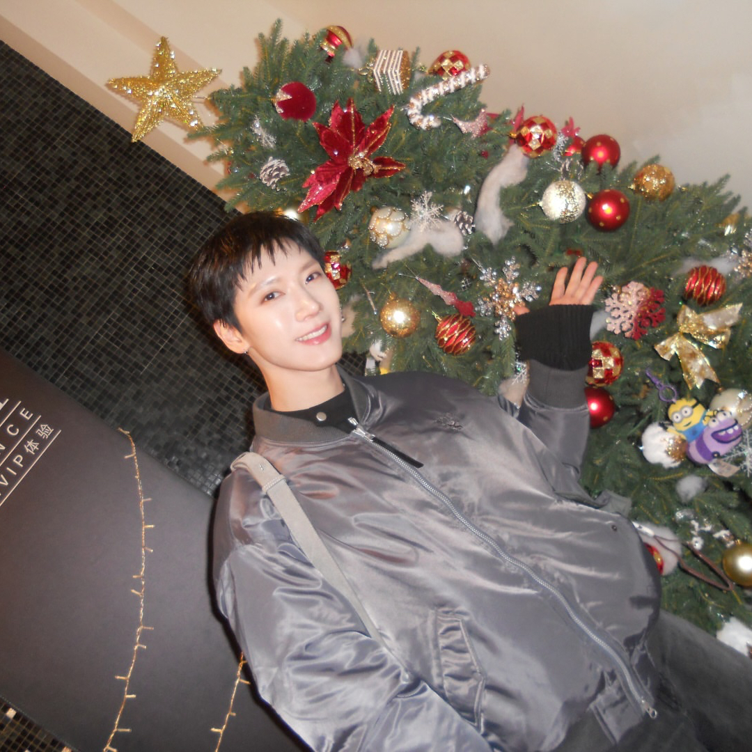 テン (WayV)の最新写真