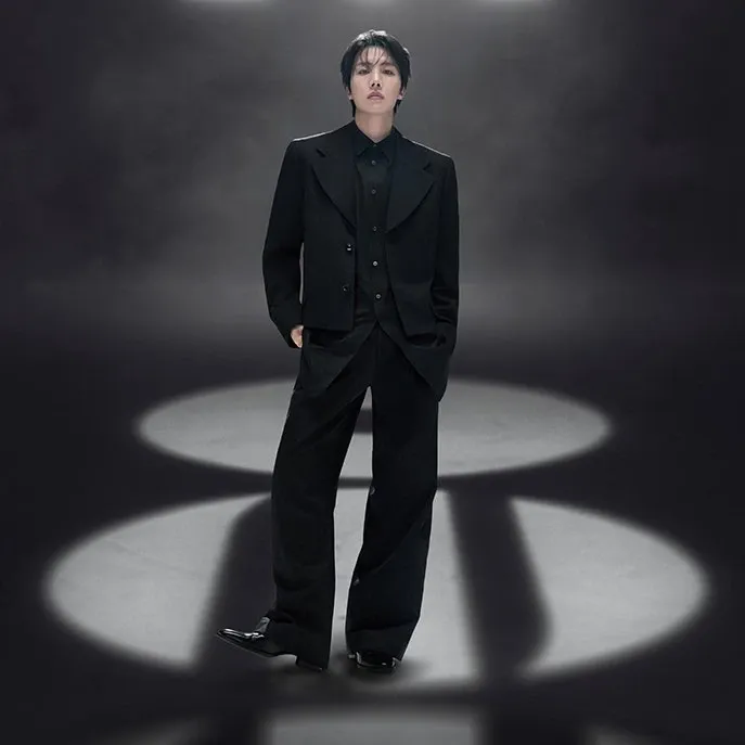 J-hope (防彈少年團)的幕後花絮