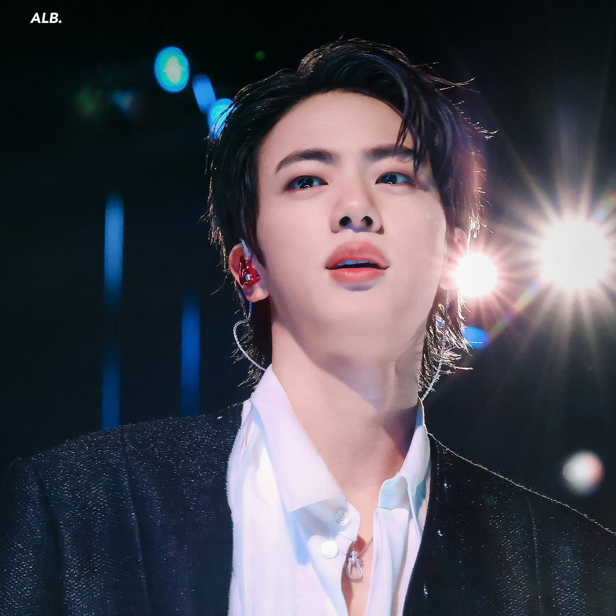 진 (방탄소년단) 최근 활동샷