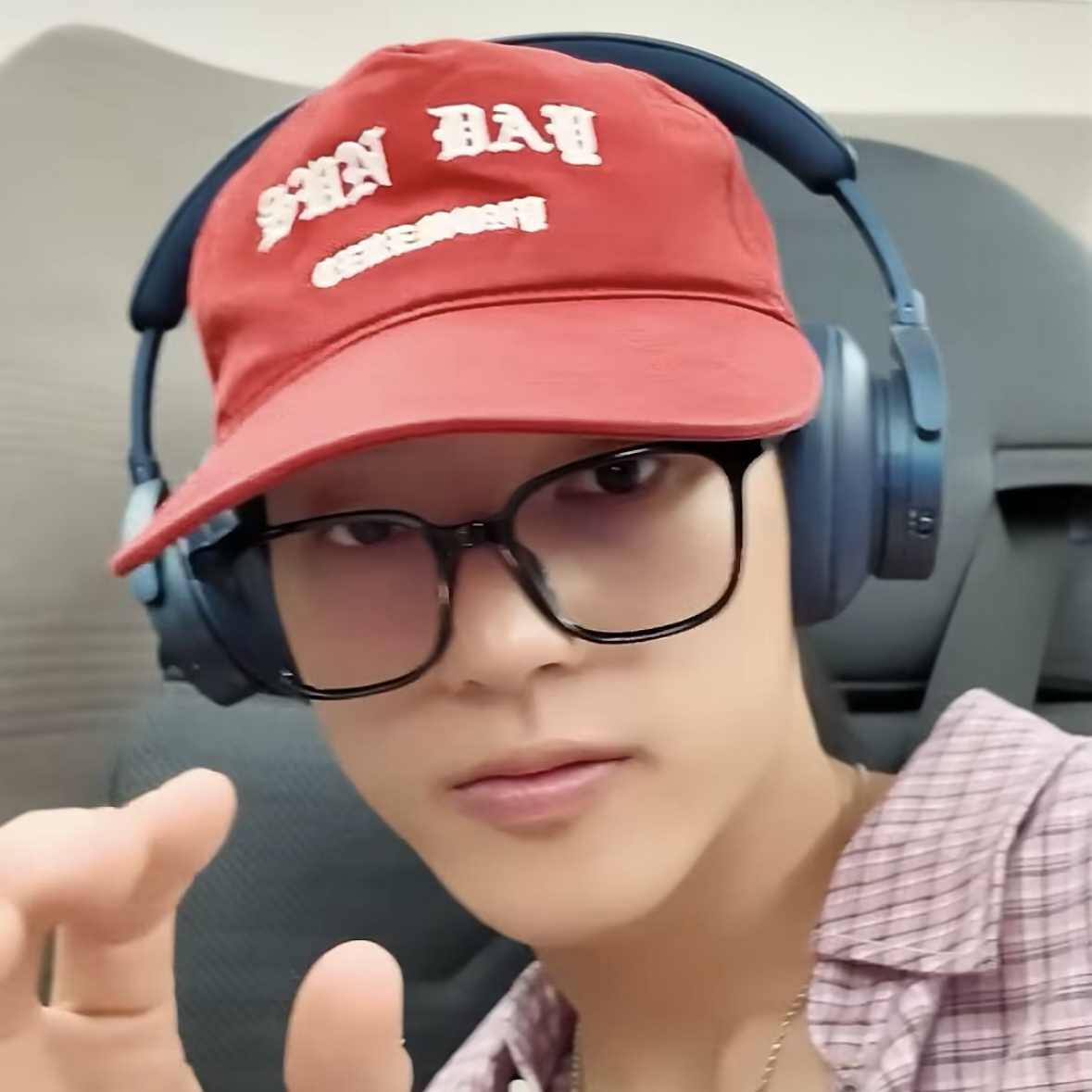 友榮 (ATEEZ)的最新照片