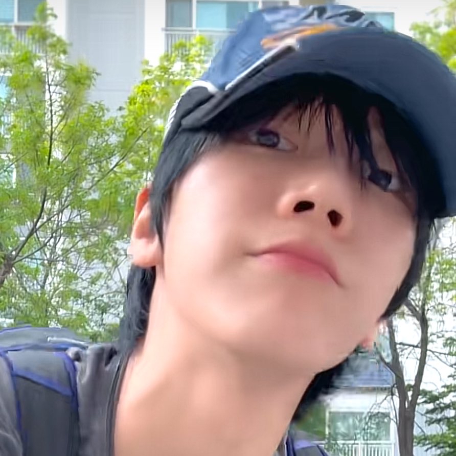 Recent activity shot of TEN (WayV)