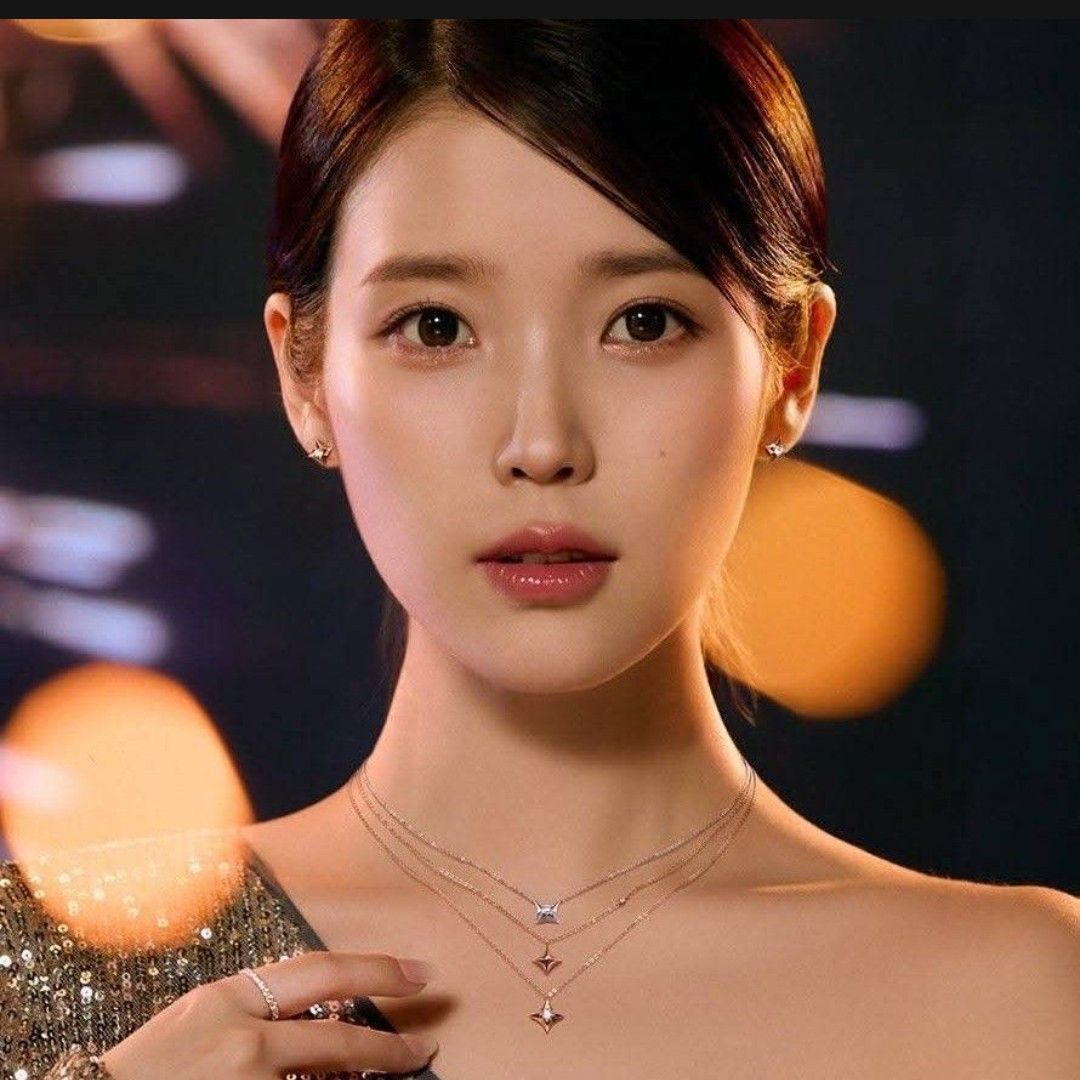 아이유의 비하인드 컷