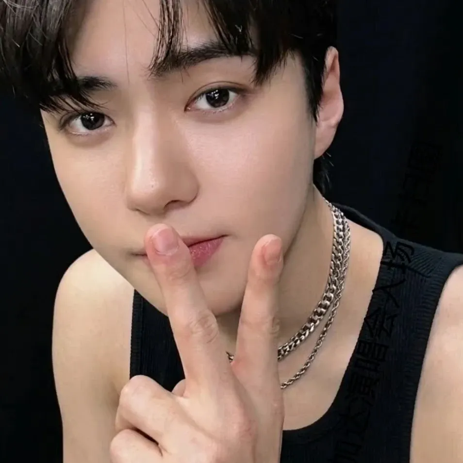 세훈 (EXO)의 최신 사진