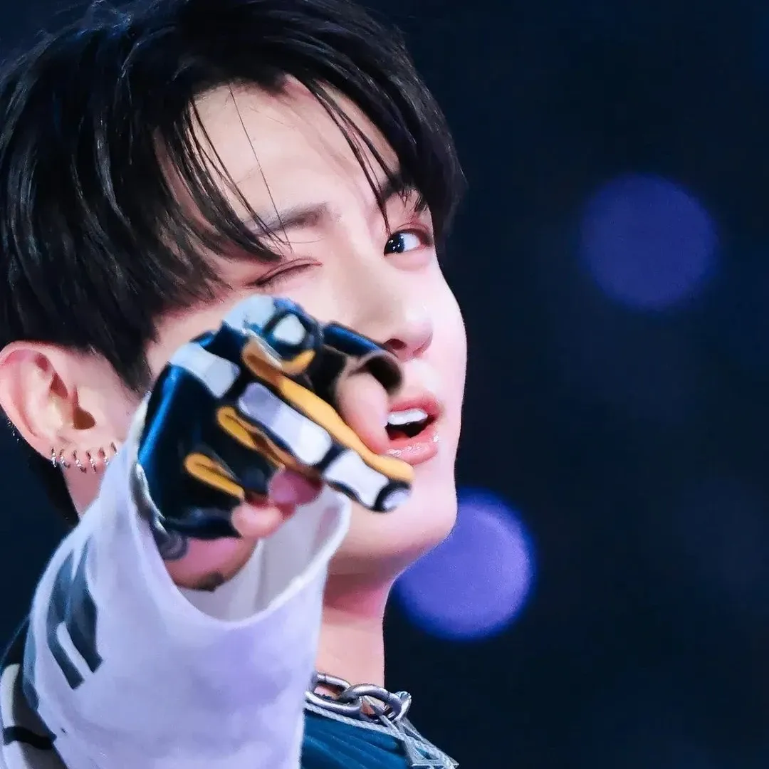 정국 (방탄소년단)의 최신 사진