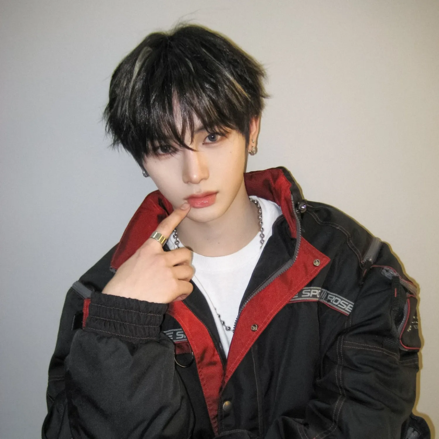 Recent activity shot of Zhou Anxin (ALPHA DRIVE ONE)