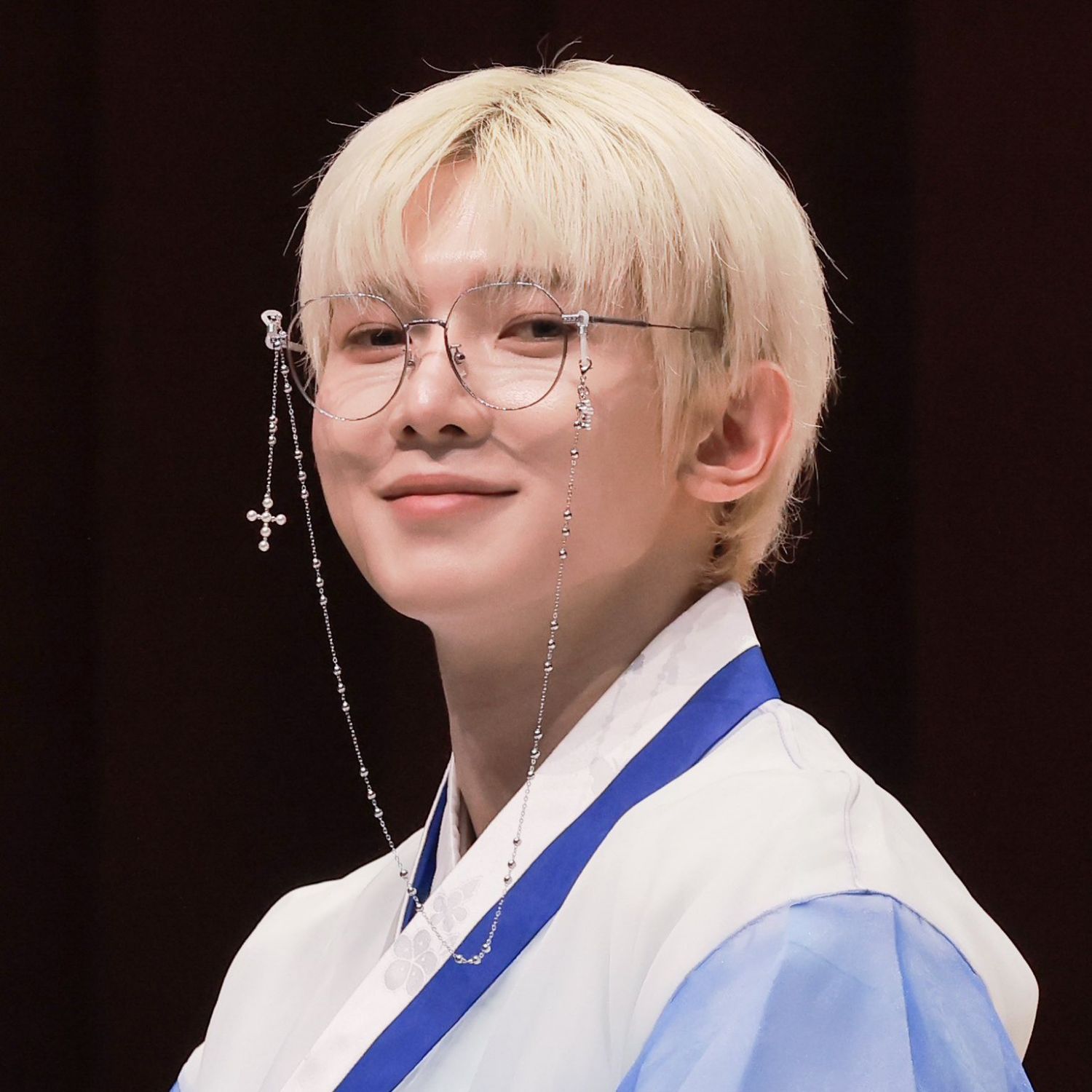 에이티즈의 비하인드 컷