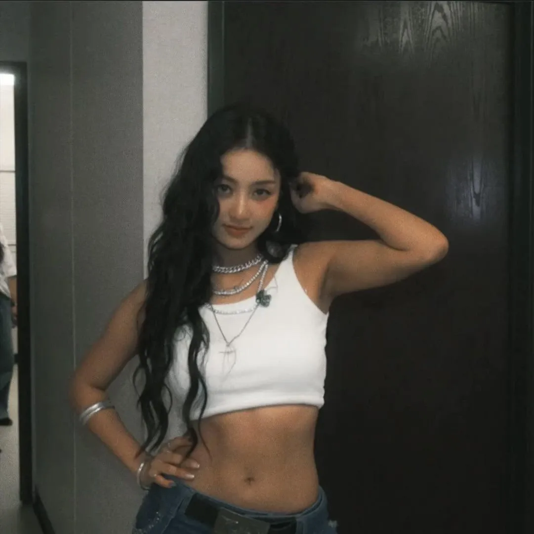 지효 (TWICE) 최근 활동샷