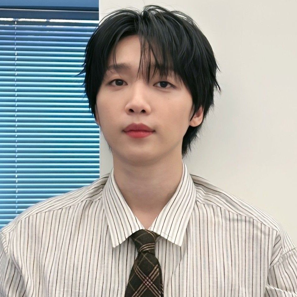 Recent activity shot of Jeong Sewoon