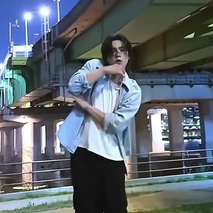 A moment captured by Rocky's fan