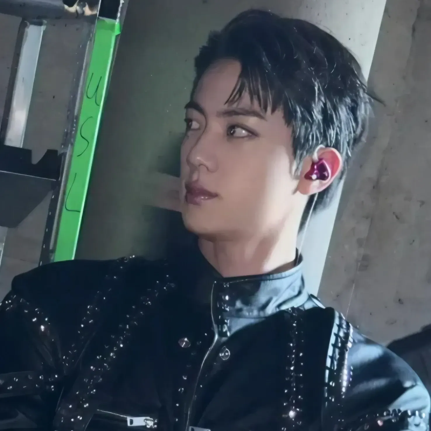 Momen yang diabadikan oleh penggemar Jin (BTS)