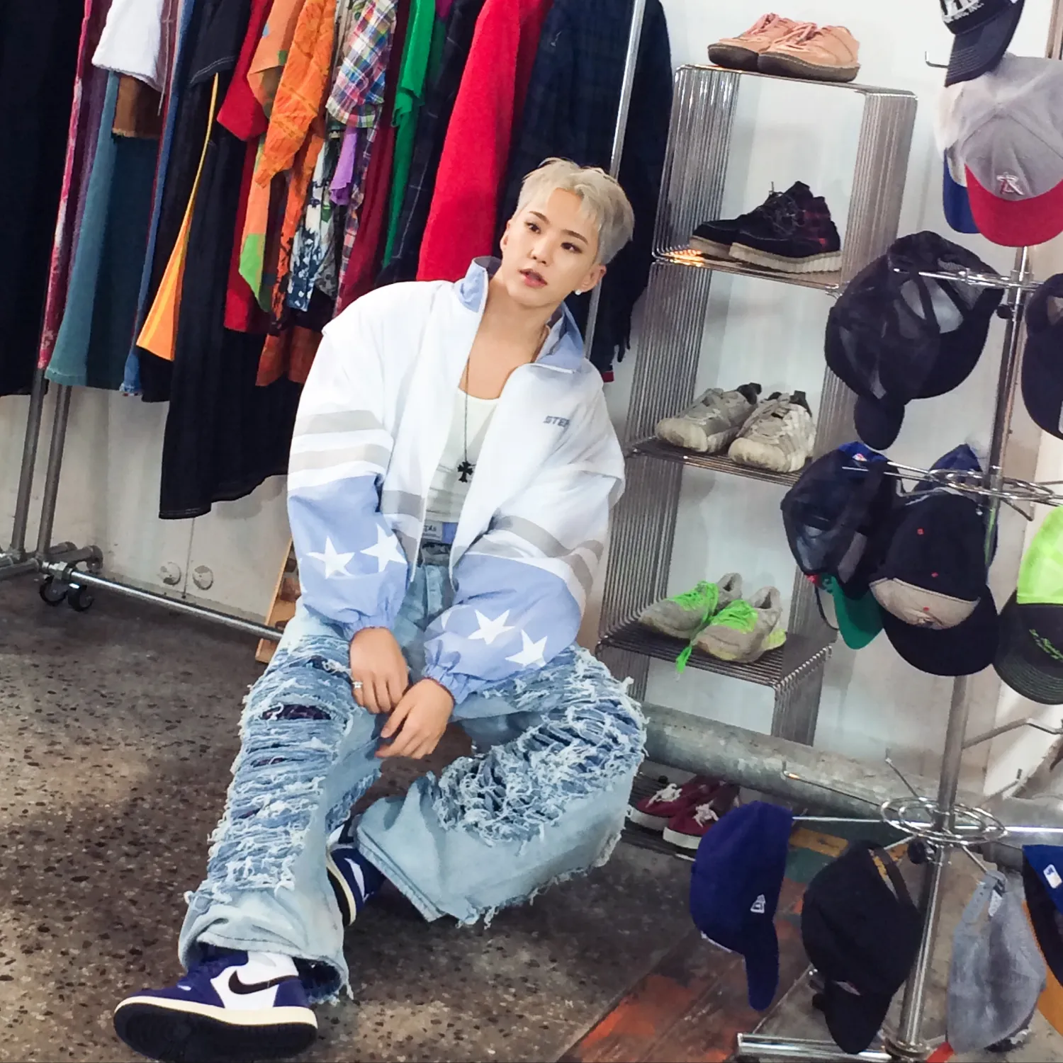 Recent activity shot of Hoshi (SEVENTEEN)