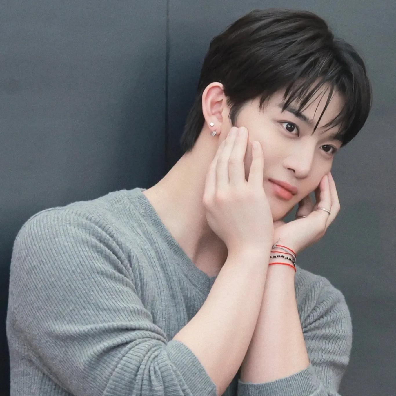 Recent activity shot of Bae Jinyoung