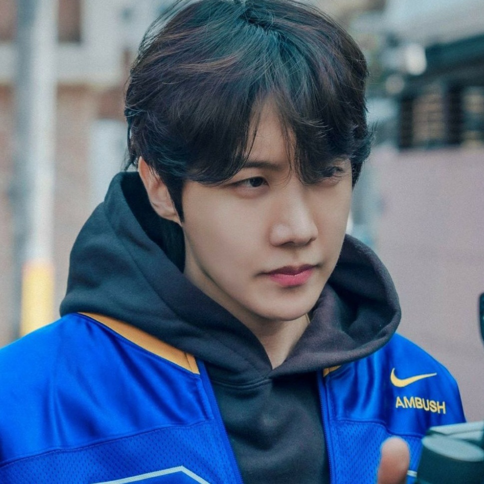 제이홉 (방탄소년단)의 최신 사진