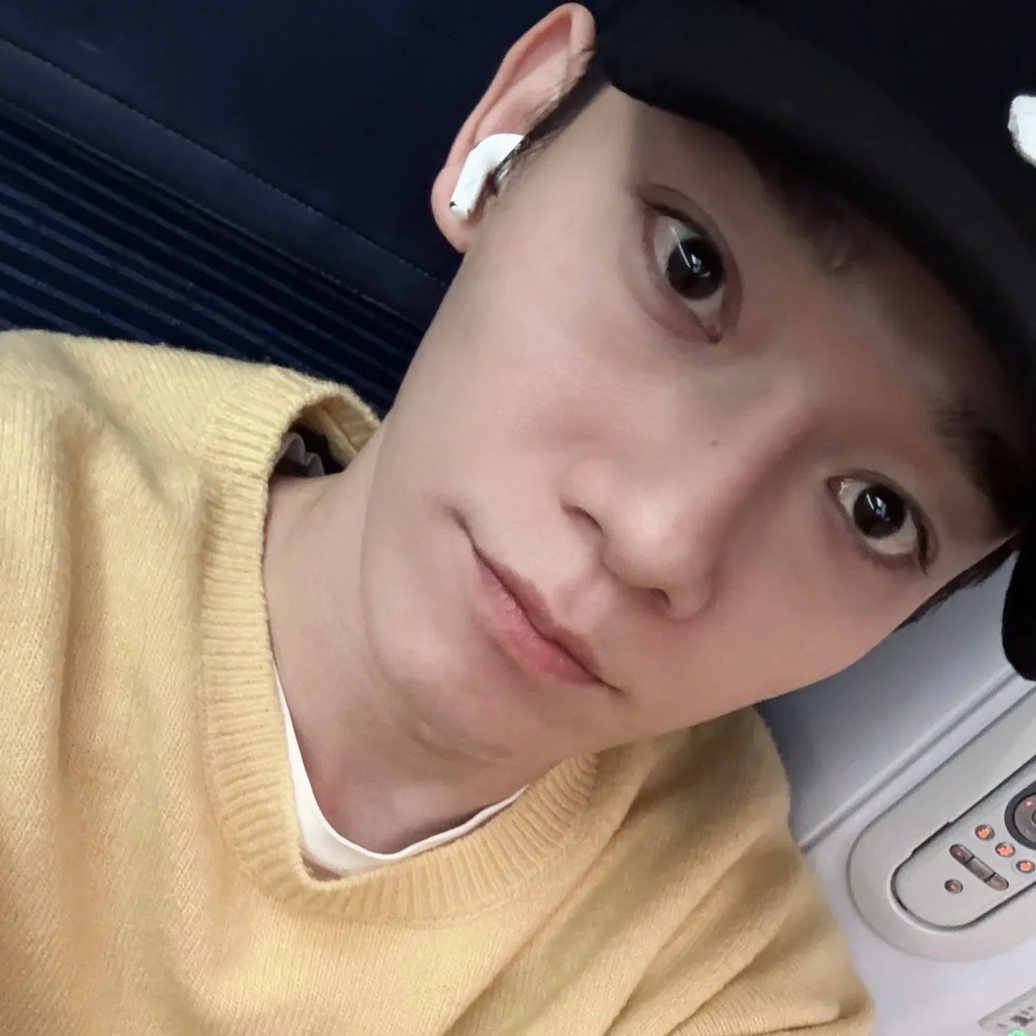 Behind-the-scenes cut of Chen (EXO)