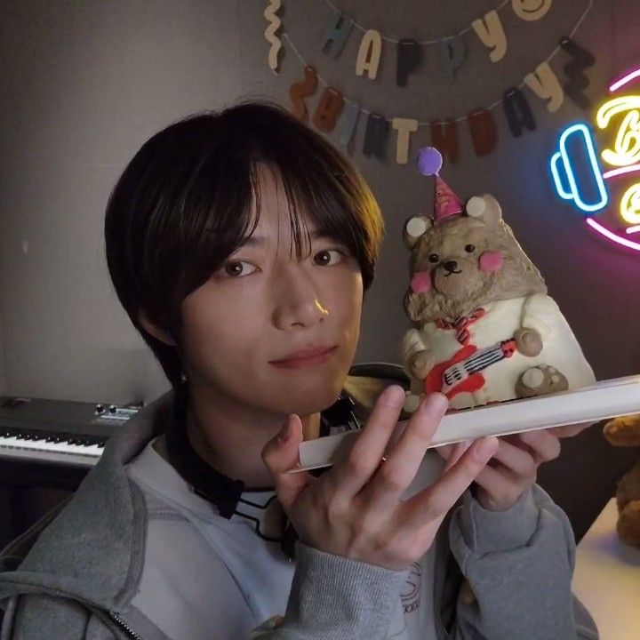 Behind-the-scenes cut of Beomgyu (TOMORROW X TOGETHER)